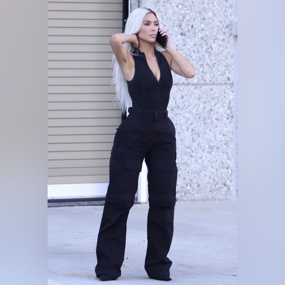 🔥NWT SKIMS Swim Zip Front Sleeveless One Piece ONYX - Picture 7 of 17